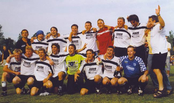 Aufstieg in die Bezirksliga in Hebertsfelden 2004